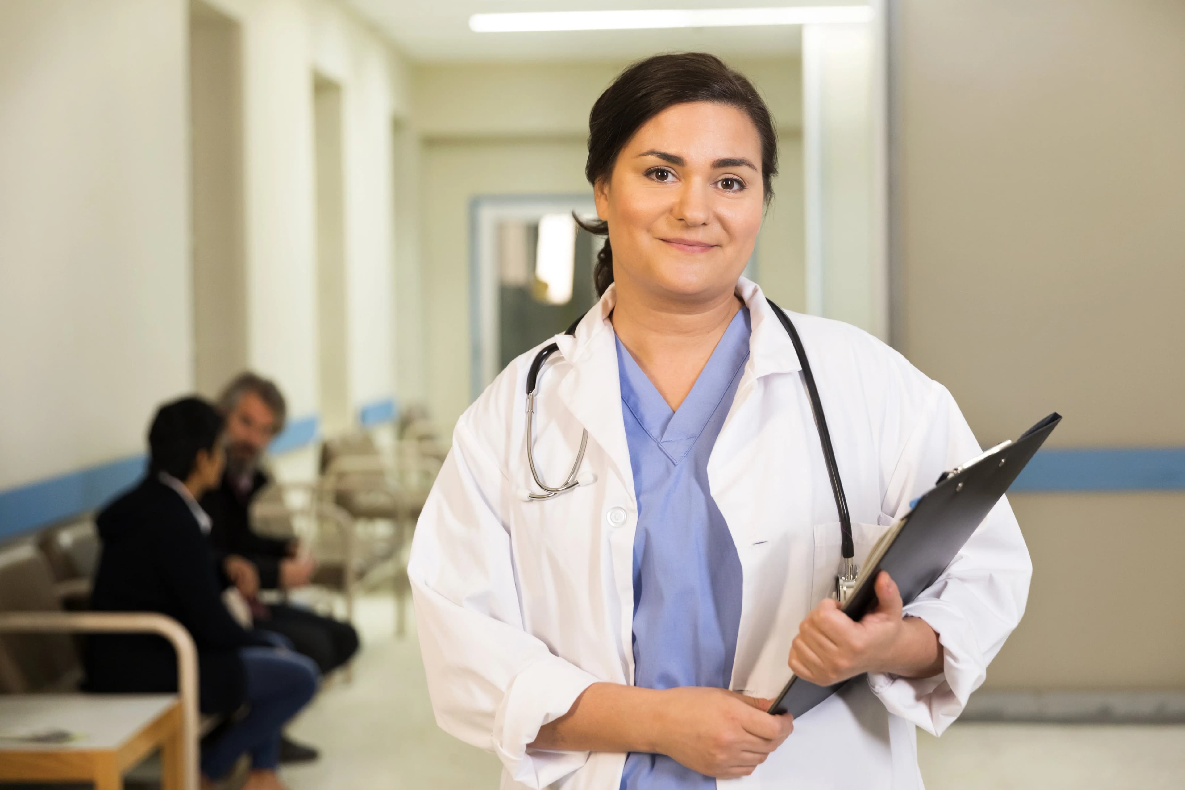 Doctor nurse collaboration rhythms that cut handoff errors